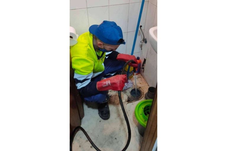 Rey Tuberías ofrece servicios de desatoro tubería, inspección de saneamiento o rehabilitación sin obras