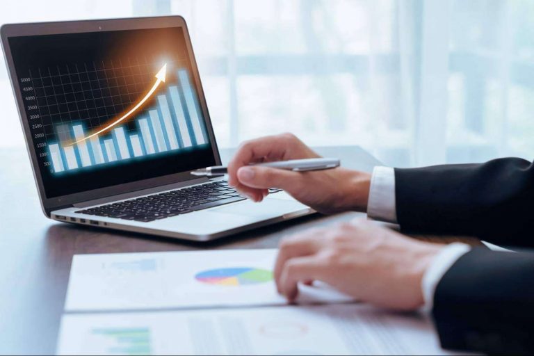 La gran importancia de contar con un experto para el análisis financiero y de costes