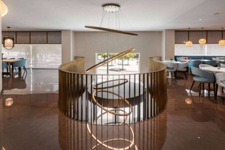 Los aspectos que determinan el éxito de la empresa de iluminación Insolit son la fabricación local y el diseño