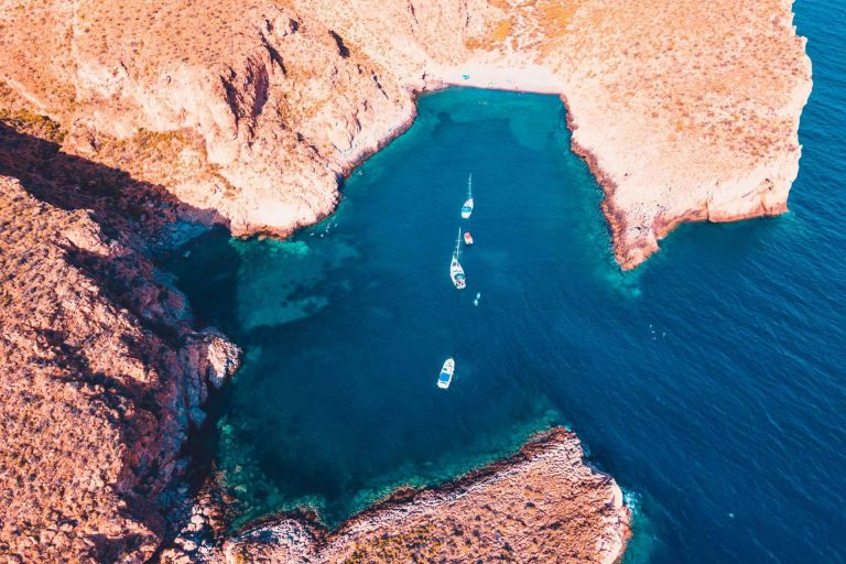 La creciente demanda del alquiler de veleros para disfrutar de unas vacaciones en el mar