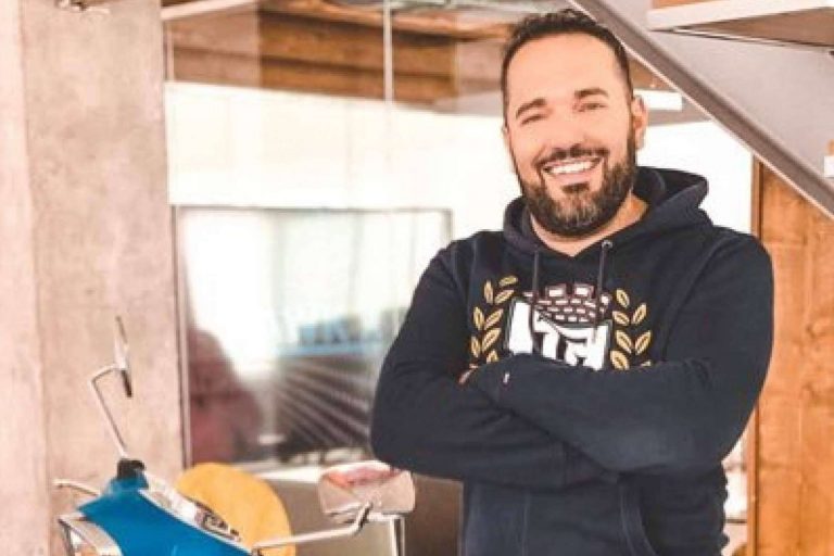 Diego Moreno es el CEO de la agencia Hawkx, la cual ayuda a crecer a las marcas