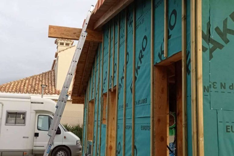 La casa soñada puede ser construida con madera de la mano de Delmader