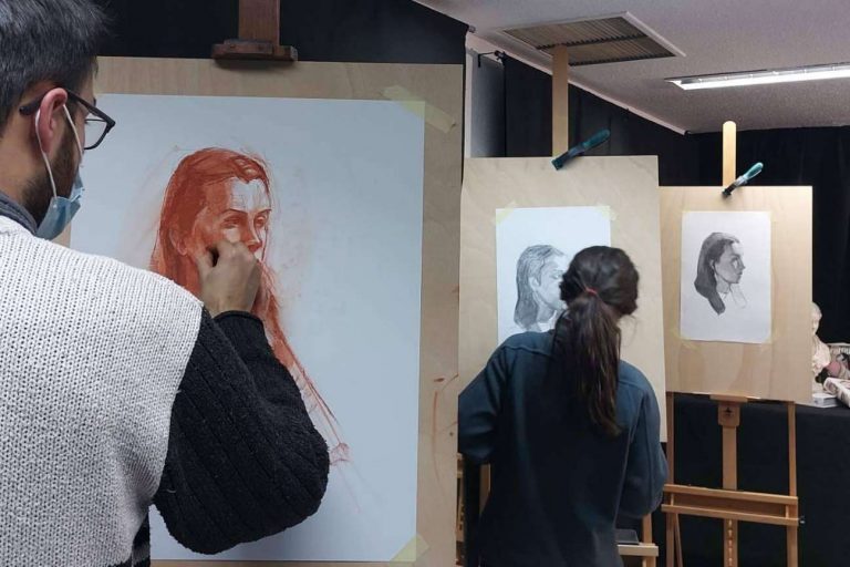 Convertirse en un experto en arte clásico con Estudio Ilógico, una academia de pintura y dibujo