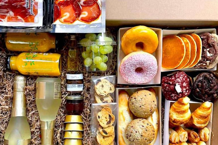 El brunch para parejas a domicilio de Las Flores No Se Comen