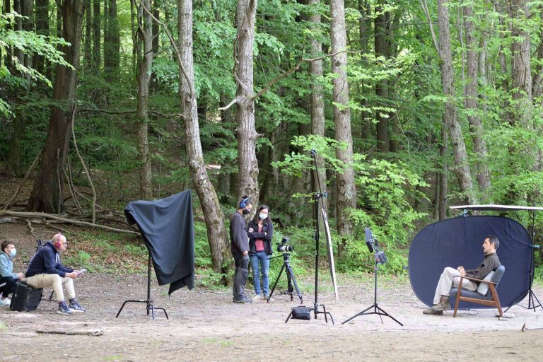 ¿Cómo comunicar a través del vídeo en la economía de la atención?