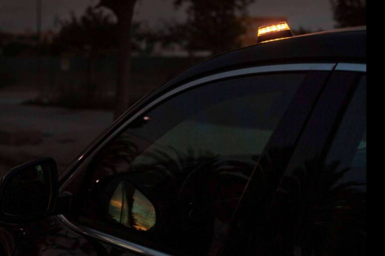 Nueva resolución de la DGT sobre las futuras balizas V-16 geolocalizadas, por Iluminer