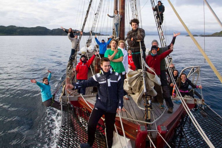 Fomentar el trabajo en equipo mediante el proyecto de Fundación Atyla