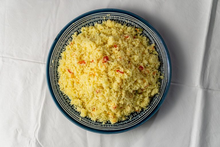 Ensalada de cuscús en 10 minutos: la receta fresca, barata y perfecta para llevar a la playa o al trabajo
