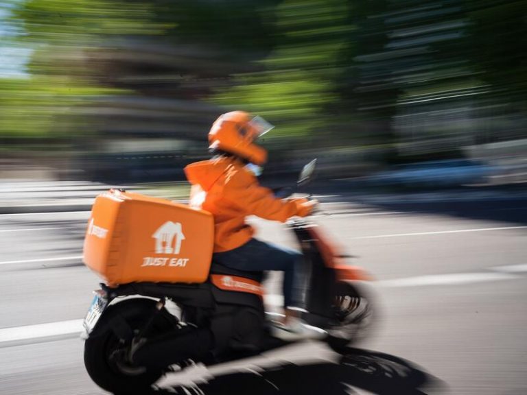 Just Eat Takeaway multiplica por siete sus pérdidas en 2021, hasta 1.044 millones