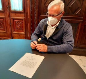 El Ayuntamiento de València recupera un cuadro atribuible a Juan de Ribalta robado de un monasterio en 1979