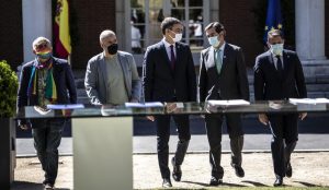Sindicatos y CEOE se emplazan a una nueva reunión el miércoles para concretar sus propuestas salariales