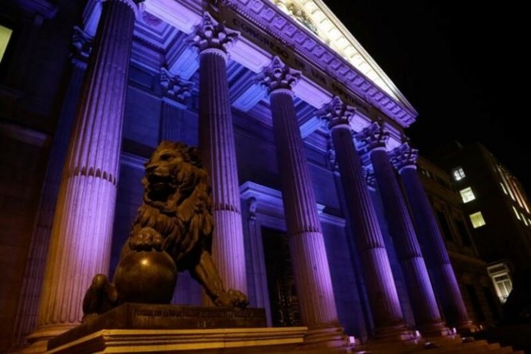 Congreso y Senado reúnen a mujeres empresarias, deportistas, científicas y juezas con motivo del 8-M