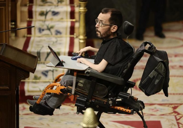 Podemos reivindica su propuesta al PSOE para reforma del sector energético