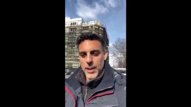 El policía sorprendido por la invasión rusa, a salvo en Moldavia al viajar en coche con su pareja y otras dos personas