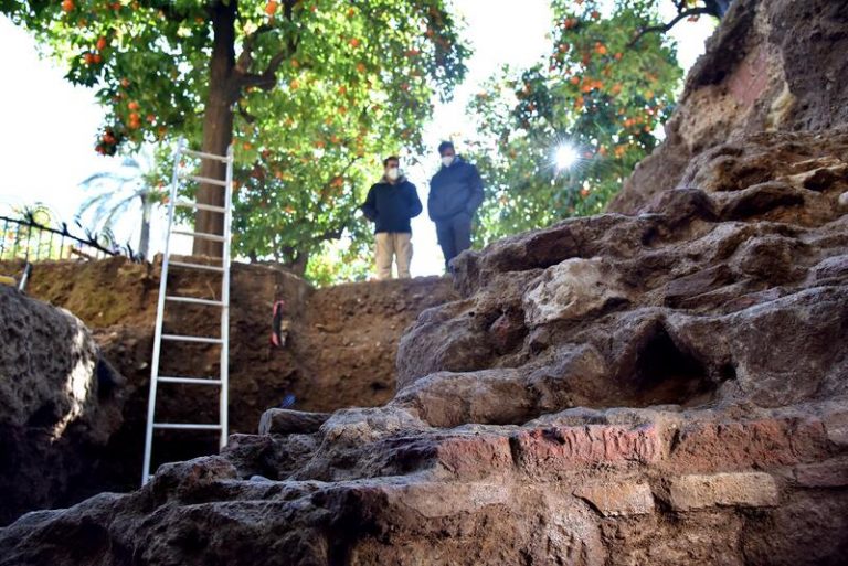 La excavación en el Patio de los Naranjos de la Mezquita de Córdoba confirma un gran complejo episcopal del siglo V