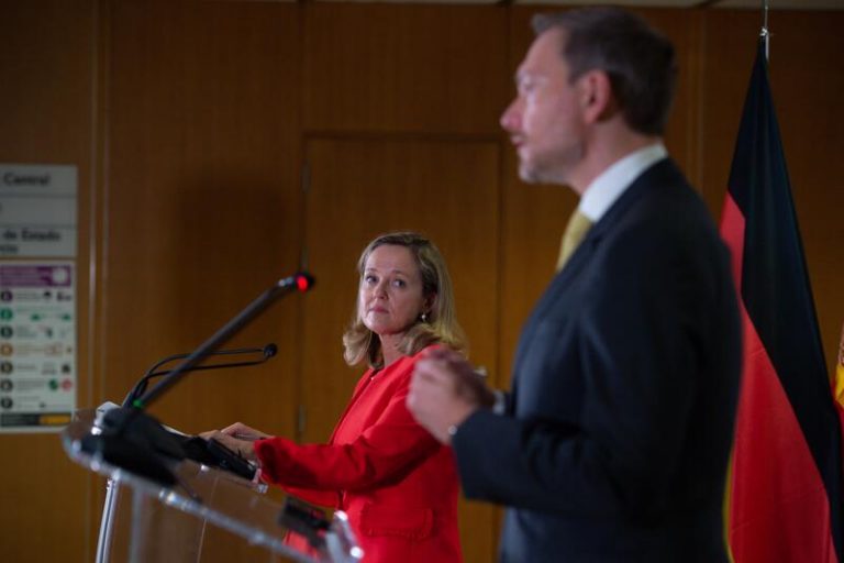 España analizará las implicaciones de la revisión de BCE pero valora su disposición a tomar medidas de impulso