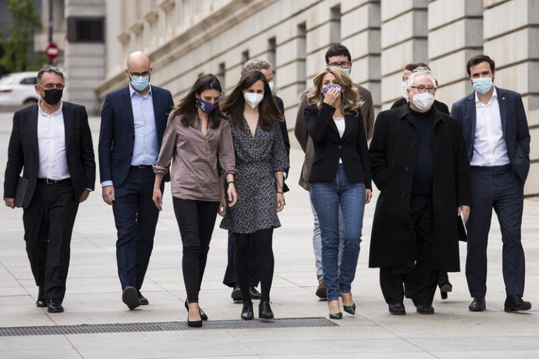 Los ministros de Podemos, liderados por Díaz, se reunirán frecuentemente para coordinar y unificar posturas