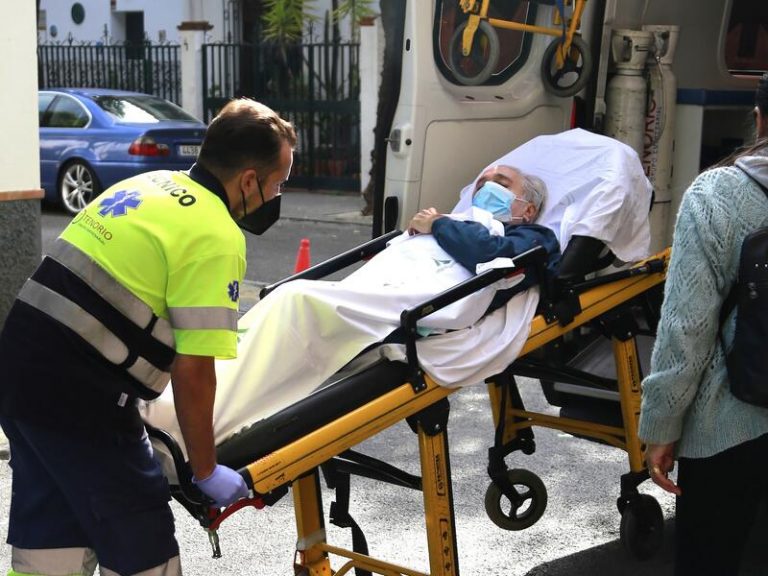 Bernardo Pantoja recibe el alta hospitalaria