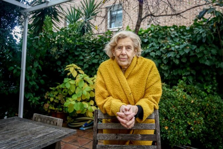 Carmena discrepa de Montero sobre enviar armas a Ucrania