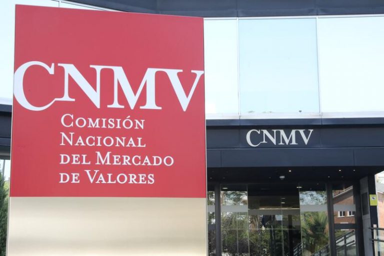 La CNMV reorganiza su estructura para incluir las funciones sobre finanzas sostenibles y criptoactivos
