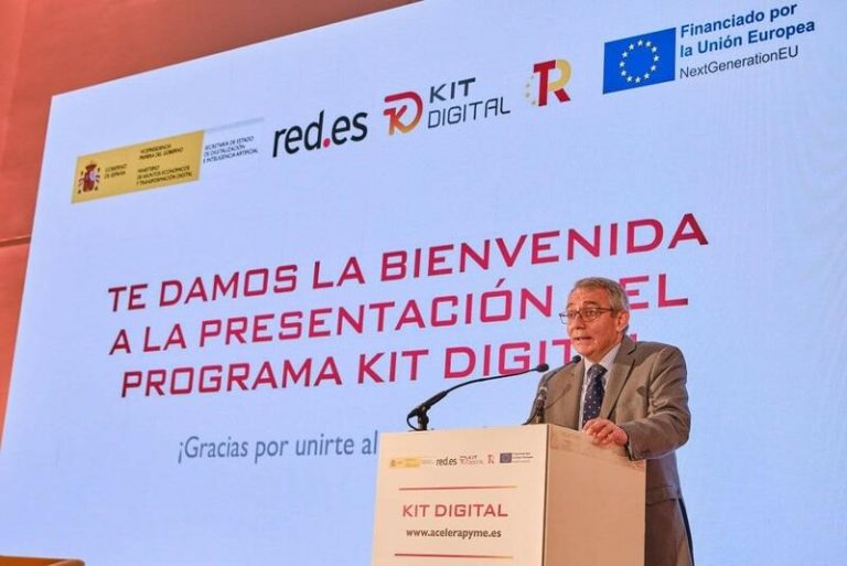 Red.es entrega 437.113 equipos informáticos con acceso a Internet en centros educativos de toda España