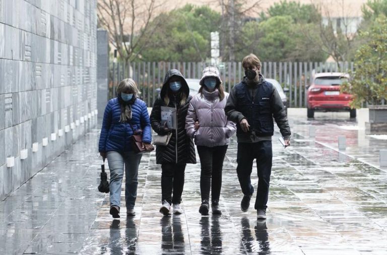 Una mujer ucraniana que huyó de la guerra, primera resolución de protección que concede el Gobierno