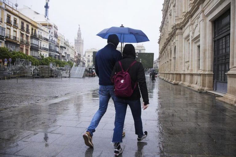 Hoy, lluvias, viento y olas. El tiempo del 14 de marzo