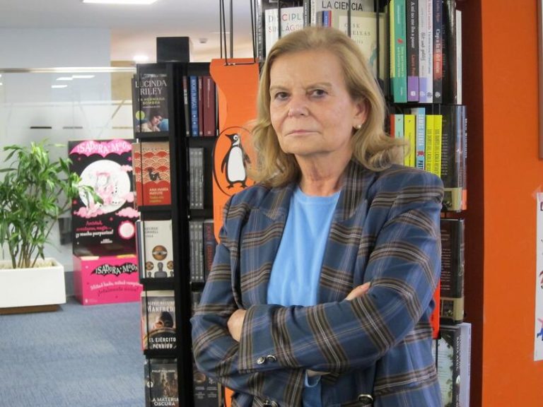 Carme Riera publica una biografía de Carmen Balcells