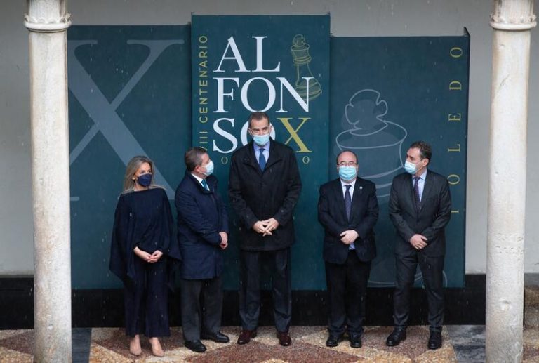 El Rey Felipe VI da el pistoletazo de salida a la exposición 'Alfonso X: El legado de un rey precursor' en Toledo