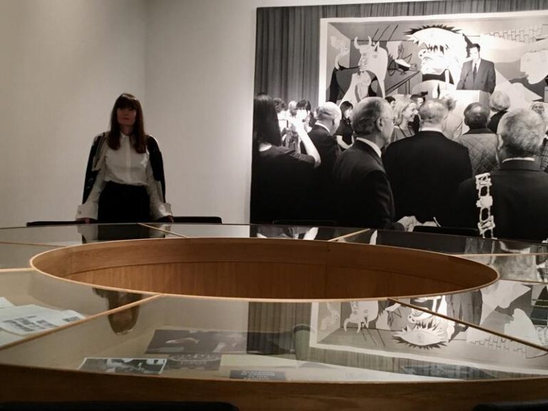 La Fundació Tàpies propone un diálogo entre el artista y Goshka Macuga en 2 exposiciones