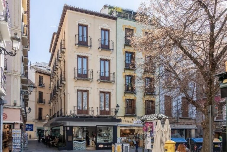 Líbere Hospitality abre dos edificios de apartamentos en Madrid y Granada