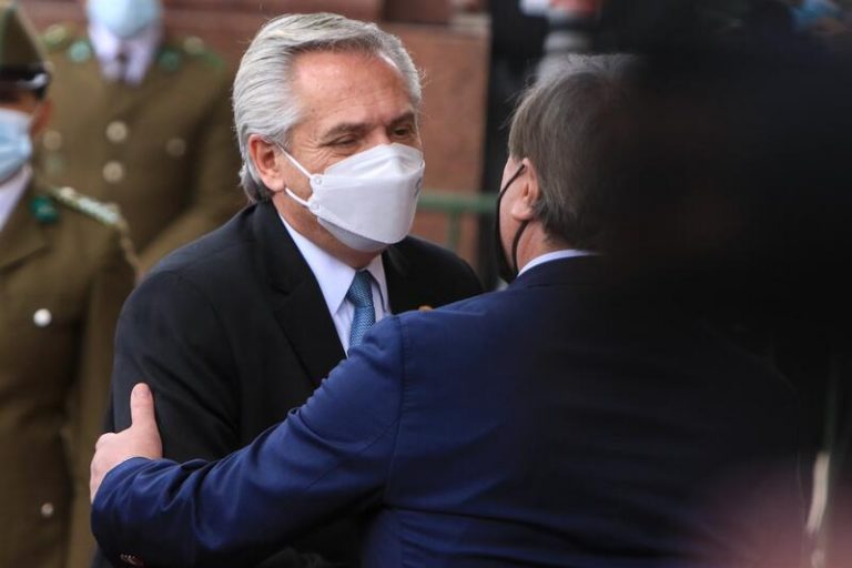 La inflación de Argentina escala un 4,7% en febrero y alcanza un 52,3% interanual