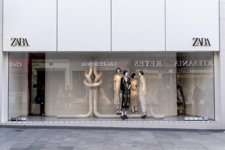 Inditex gana 3.243 millones y logra ventas de 27.716 millones (+36%) en 2021, último año de Pablo Isla