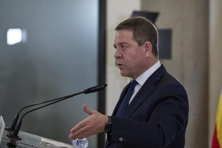 Page acusa a Podemos de quedarse anclados en el pasado por oponerse al incremento del gasto militar