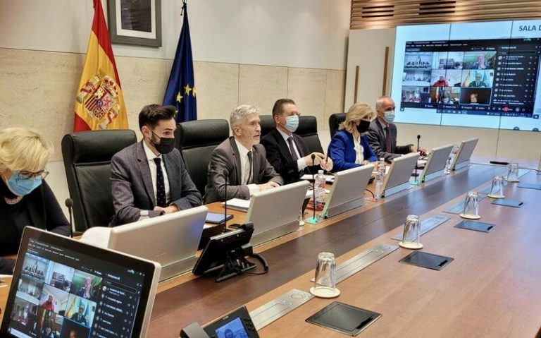 Marlaska crea un centro de coordinación con cuerpos policiales en respuesta al paro de transportistas