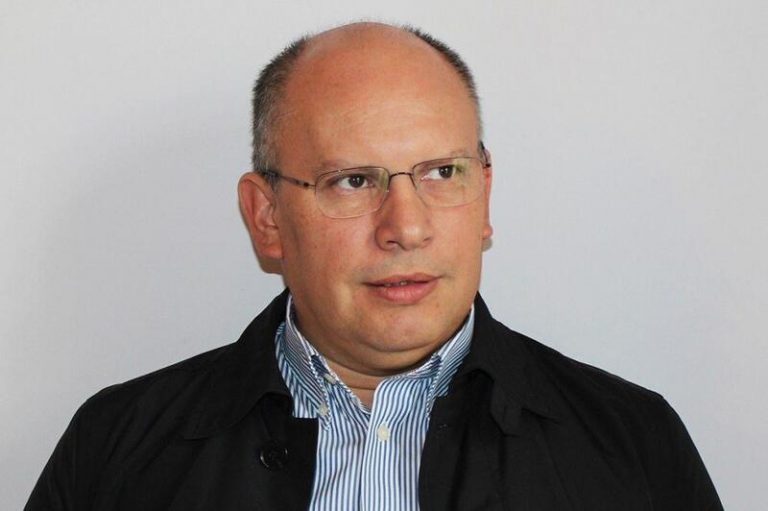 El ex viceministro venezolano Nervis Villalobos pide a la juez del 'caso PDVSA' que levante su imputación por blanqueo