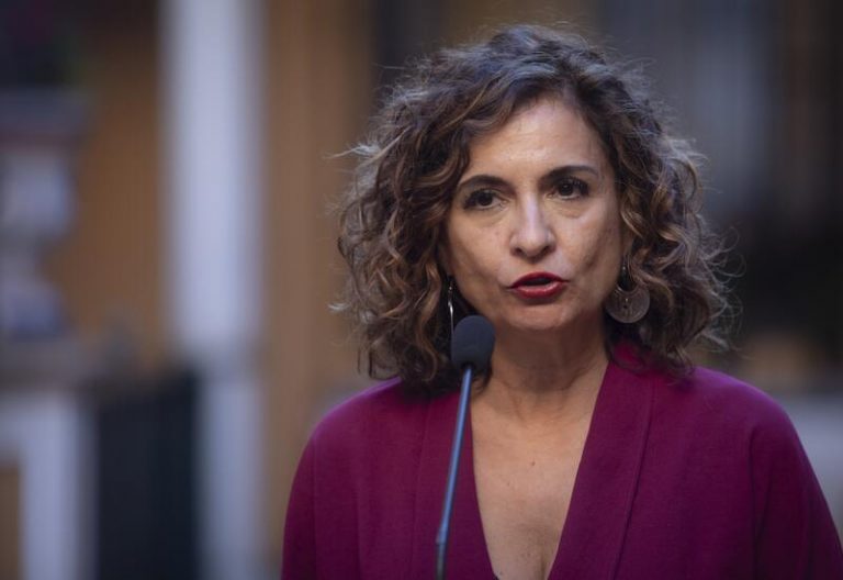 Montero apuesta por Sevilla para albergar la sede de la Agencia Espacial Española