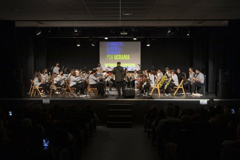 Música del Reciclaje y el barrio de El Pozo de Madrid recaudan fondos con un concierto solidario