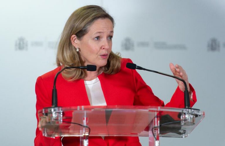 Calviño cree que el acuerdo con EEUU reducirá el precio del gas