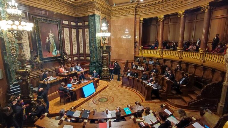El pleno de Barcelona rechaza dejar sin efecto la ZBE tras la anulación del TSJC