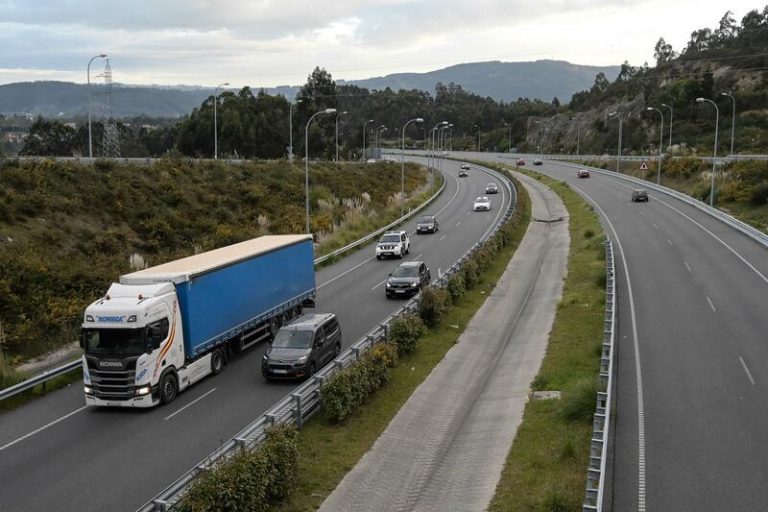 Más de 600 personas identificadas y 13 detenidas en el paro del transporte en Galicia
