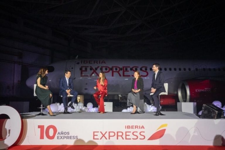 Iberia Express cumple 10 años de operaciones, con casi 283.000 vuelos y 40 millones de clientes a bordo