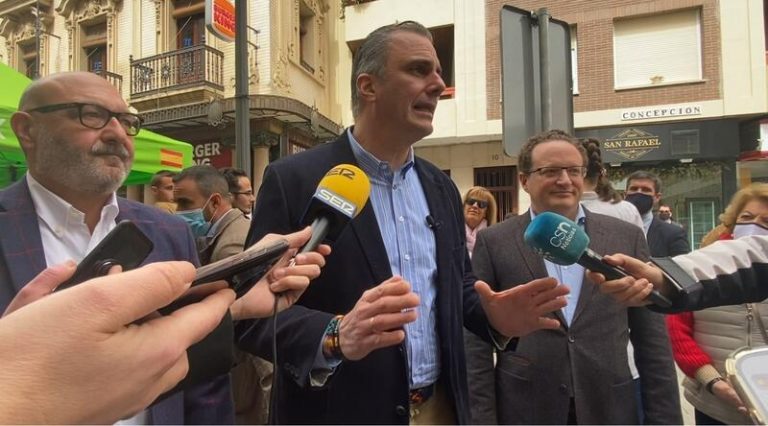 Smith apoya el paro de transportistas