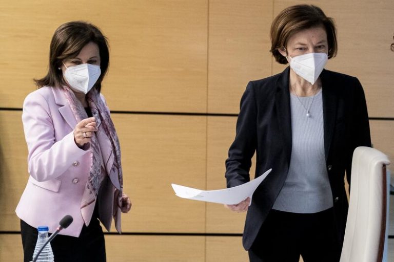 Robles reafirma el compromiso para subir la inversión en Defensa