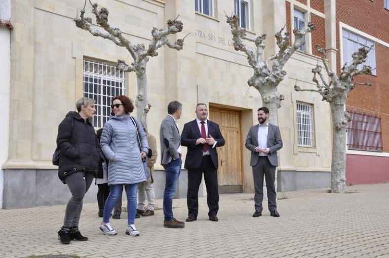 La Diputación de León coordina la cesión a ONG de centros para acoger refugiados en el medio rural