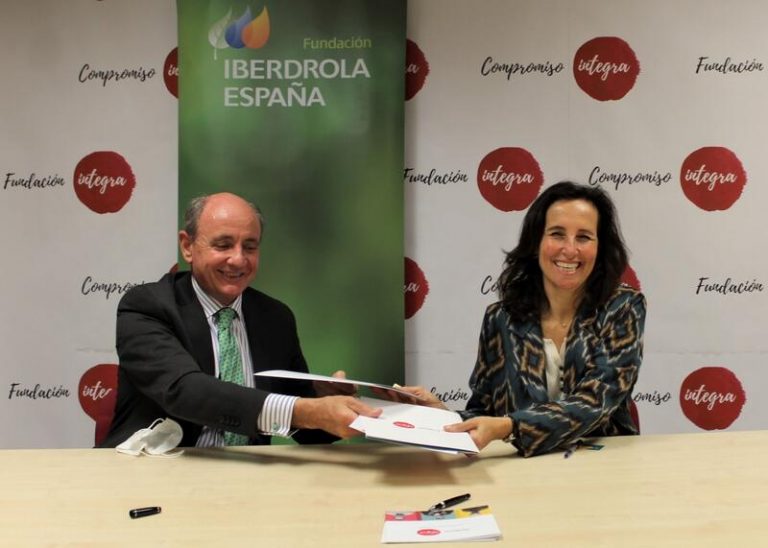 Iberdrola y Fundación Integra lanzan 'Iluminando el empleo' para ayudar a mujeres víctimas de violencia de género