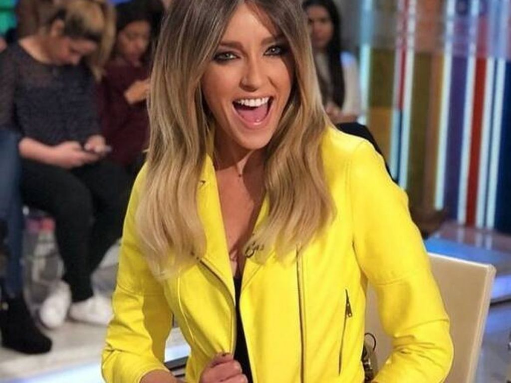 Indicios sobre la pareja de la conductora