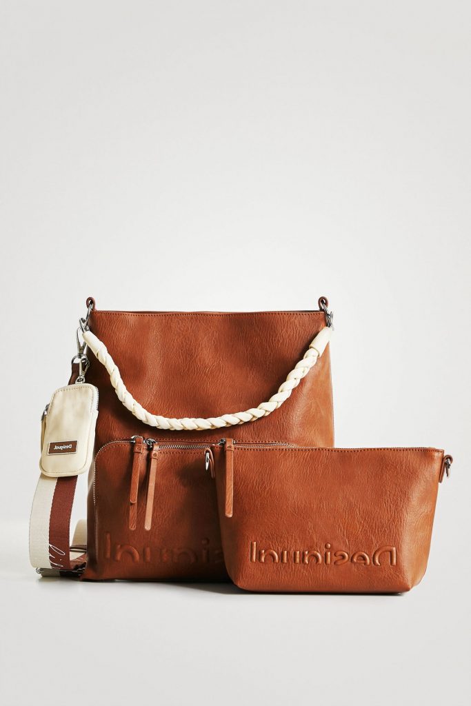 Desigual tiene el bolso definitivo para esta primavera a buen precio