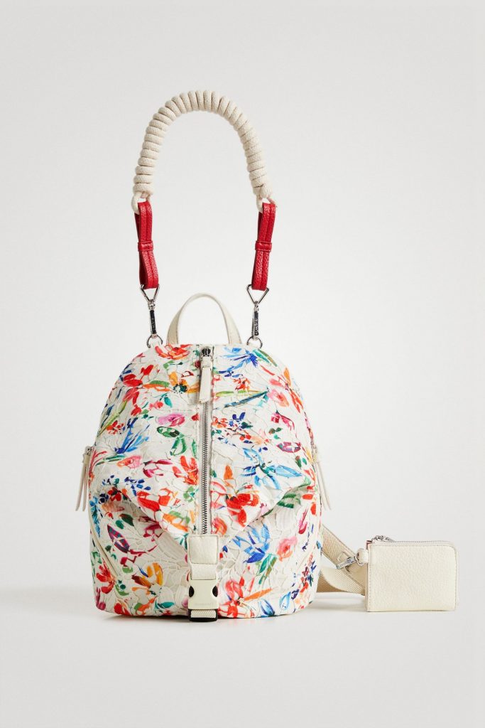Desigual tiene el bolso definitivo para esta primavera a buen precio