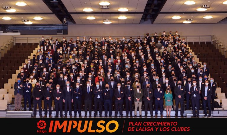 Primera gran reunión de trabajo de LaLiga Impulso, con más de 350 profesionales de 39 clubes